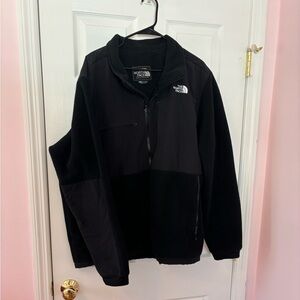 Mens North Face fleece jacket